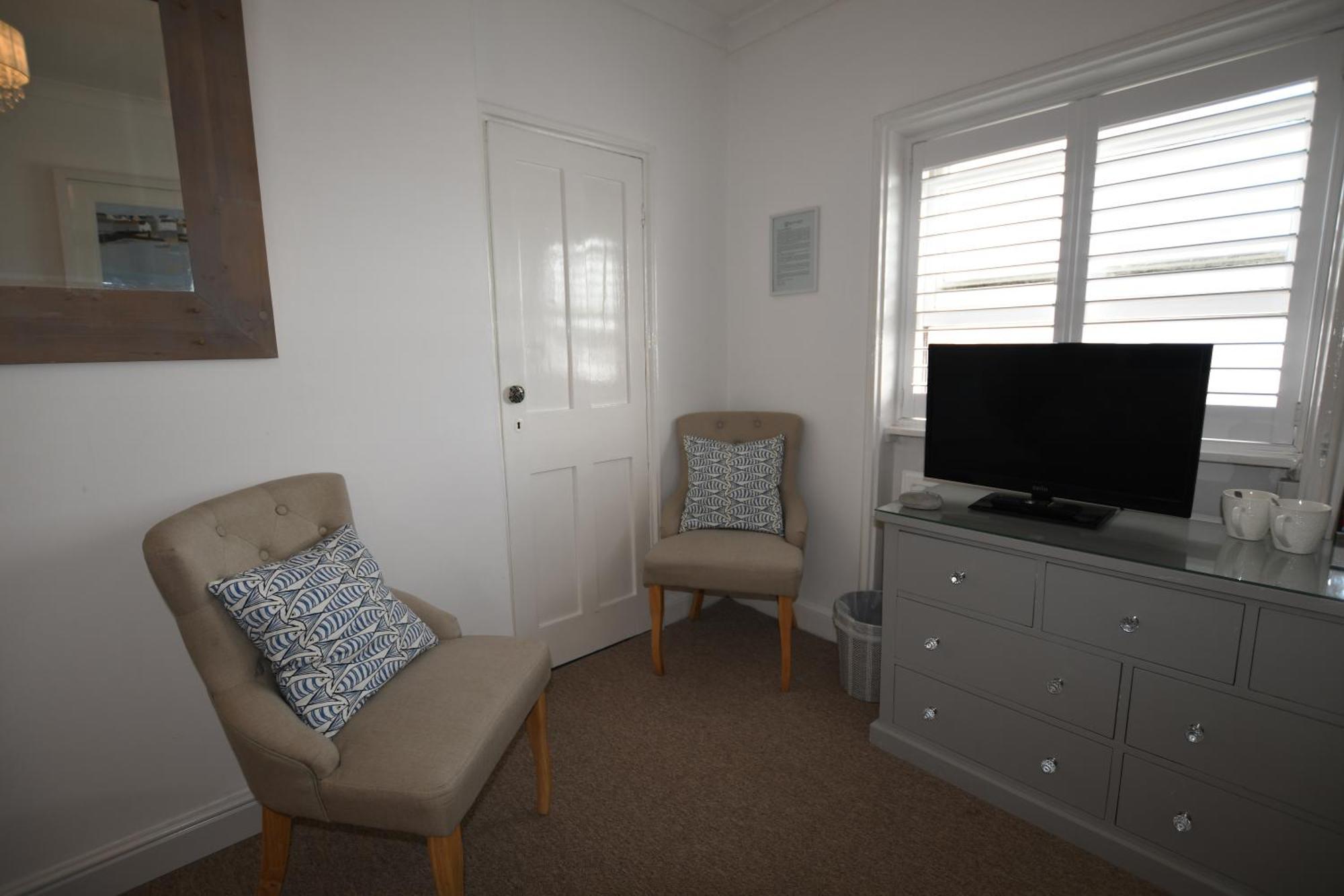 No. 98 Boutique Hotel Weymouth Room photo